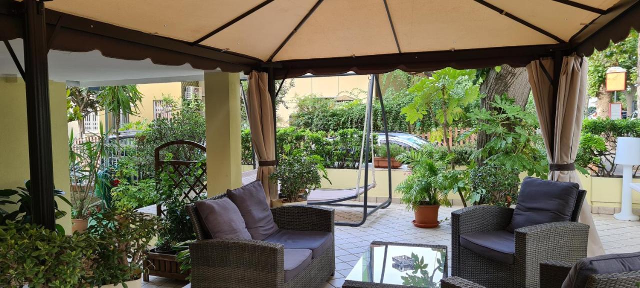 Hotel Beppe Rimini Exterior photo