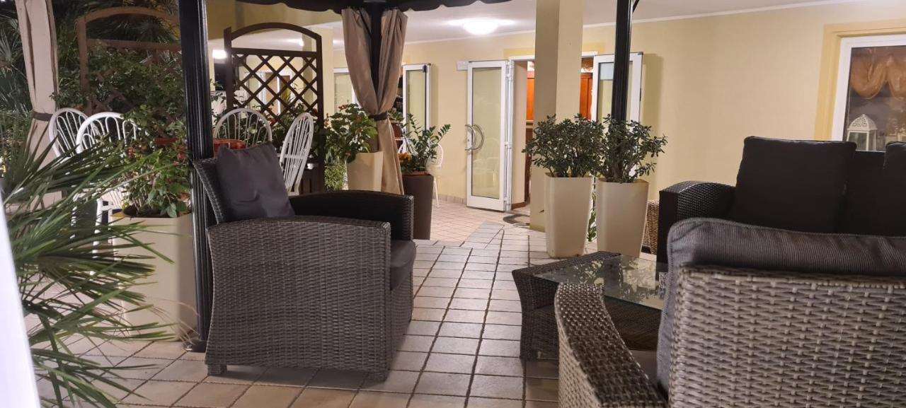 Hotel Beppe Rimini Exterior photo