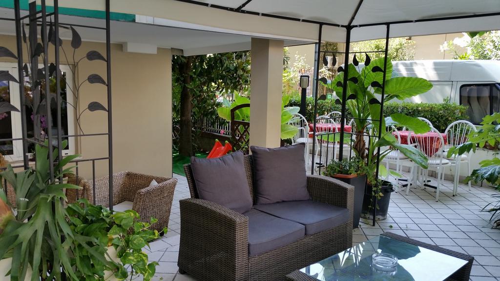 Hotel Beppe Rimini Exterior photo