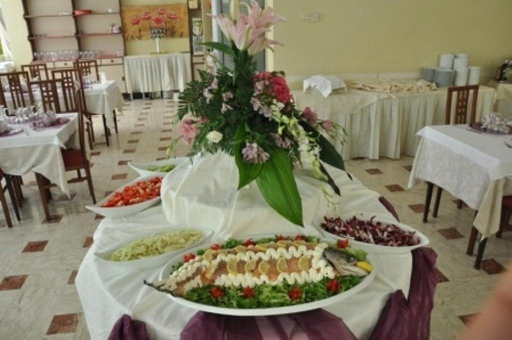 Hotel Beppe Rimini Exterior photo