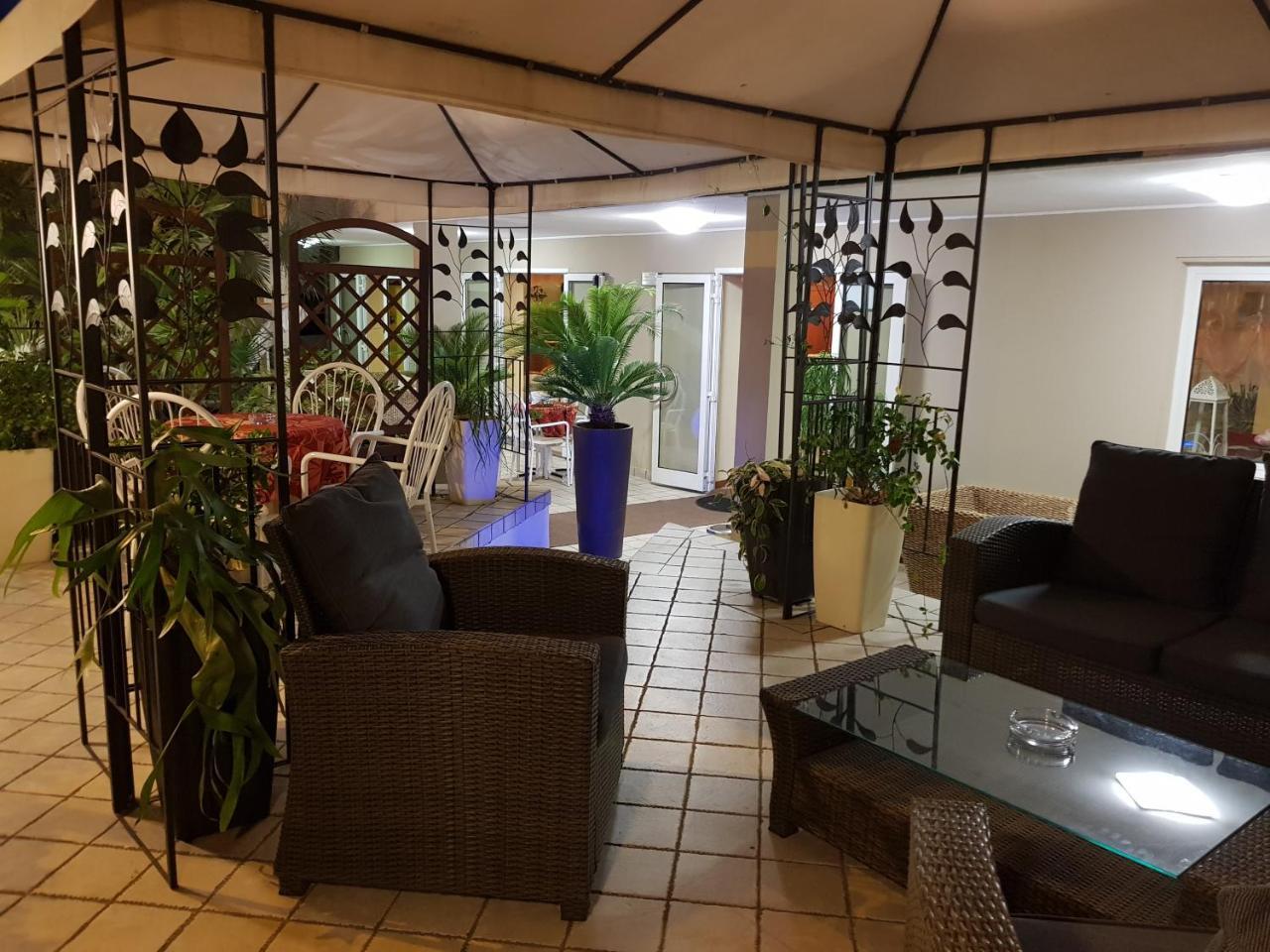 Hotel Beppe Rimini Exterior photo