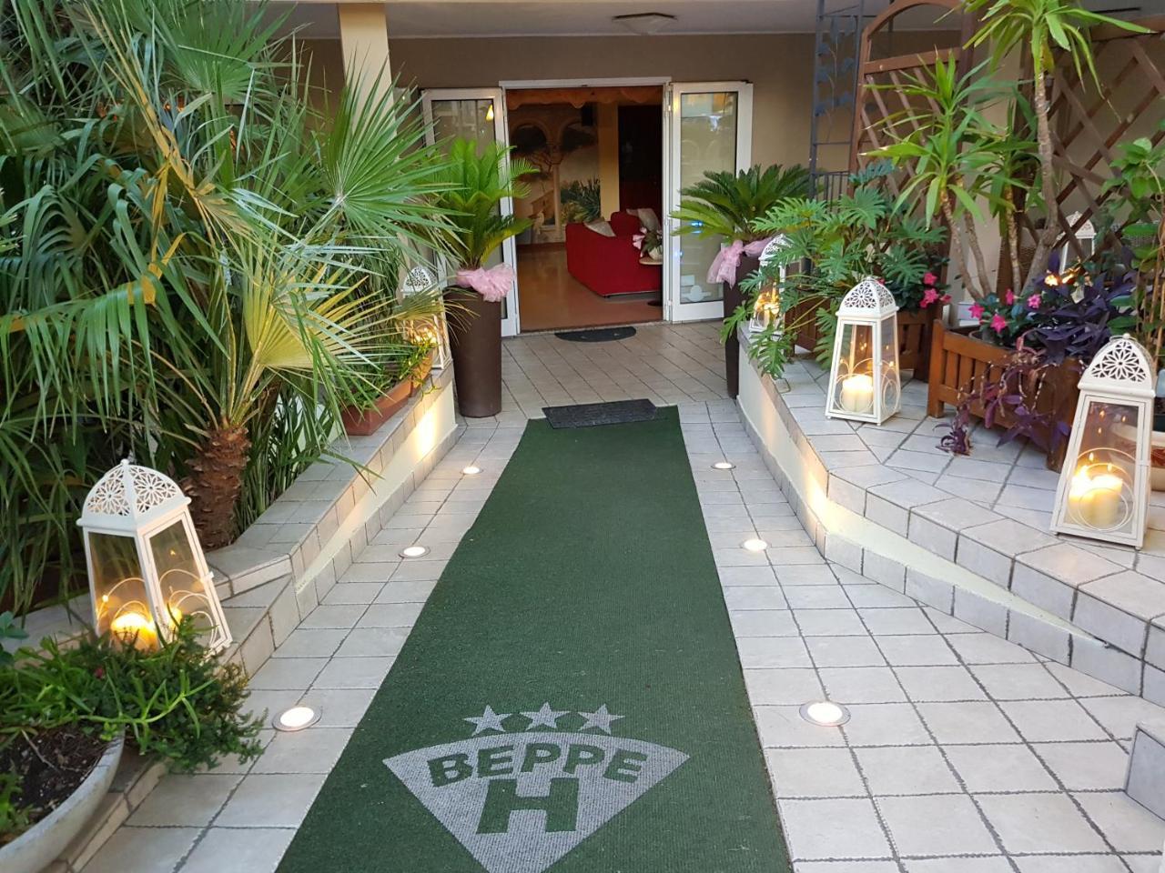 Hotel Beppe Rimini Exterior photo