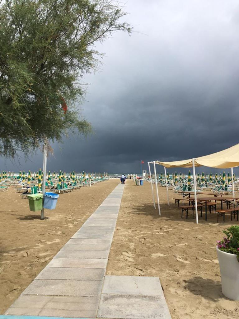 Hotel Beppe Rimini Exterior photo